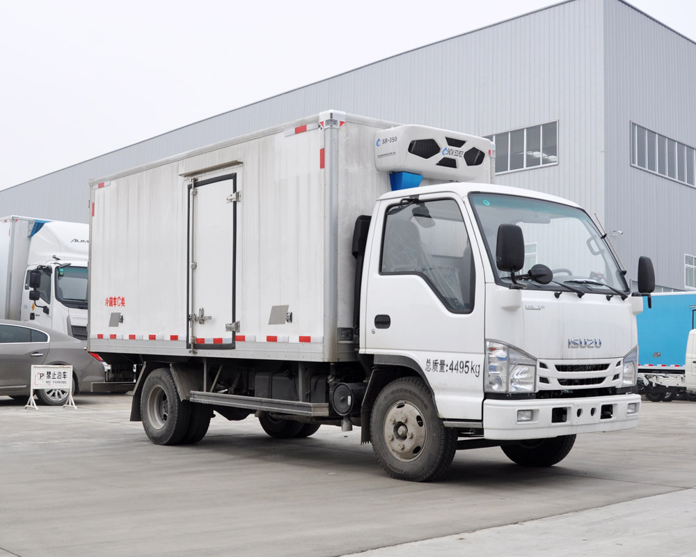 楚勝牌CSC5040XLCW6型冷藏車