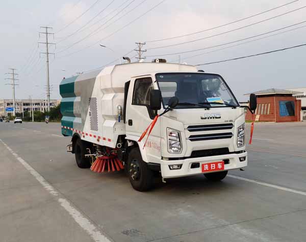 楚勝牌CSC5071TXSJ6型洗掃車